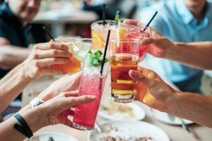 Novara, ordinanza del Comune: estensione orario divieti somministrazione bevande alcoliche