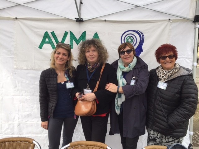 Il gazebo dell'Anap in piazza a Vercelli contro l'Alzheimer