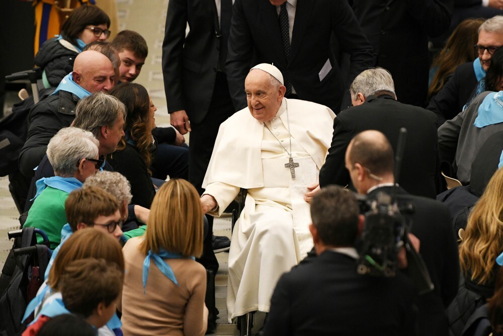 Il Papa agli artigiani: “Le macchine replicano, voi inventate”