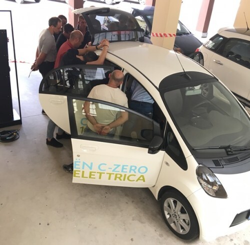 Corso per riparare le auto elettriche e ibride: sono aperte le iscrizioni