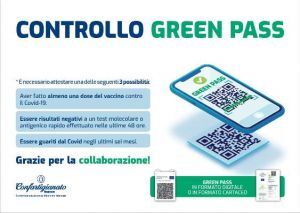 Green pass - I gestori chiederanno i documenti in caso di "abuso o elusione della legge": la circolare del ministro