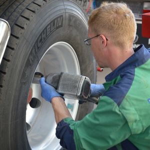 Indagine di Confartigianato sui corsi di gommista e carrozziere