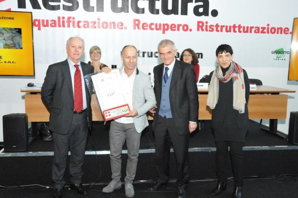 Sette nuovi "artigiani eccellenti" del Piemonte Orientale premiati da Chiamparino