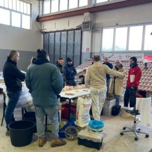 EDILIZIA - A Novara è partito il primo corso sull'antica tecnica del marmo artificiale