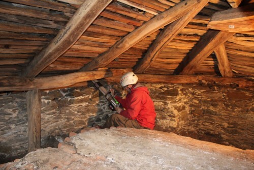 La manutenzione straordinaria della copertura della cappella XVI  del Sacro Monte di Orta